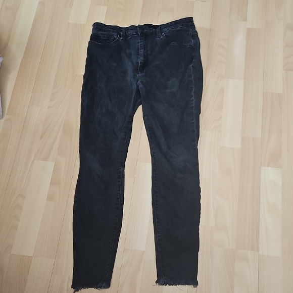 Joe's Jeans Nikita Black High Rise Skinny Jeans size 32. Ankle Legnth. - Picture 1 of 8